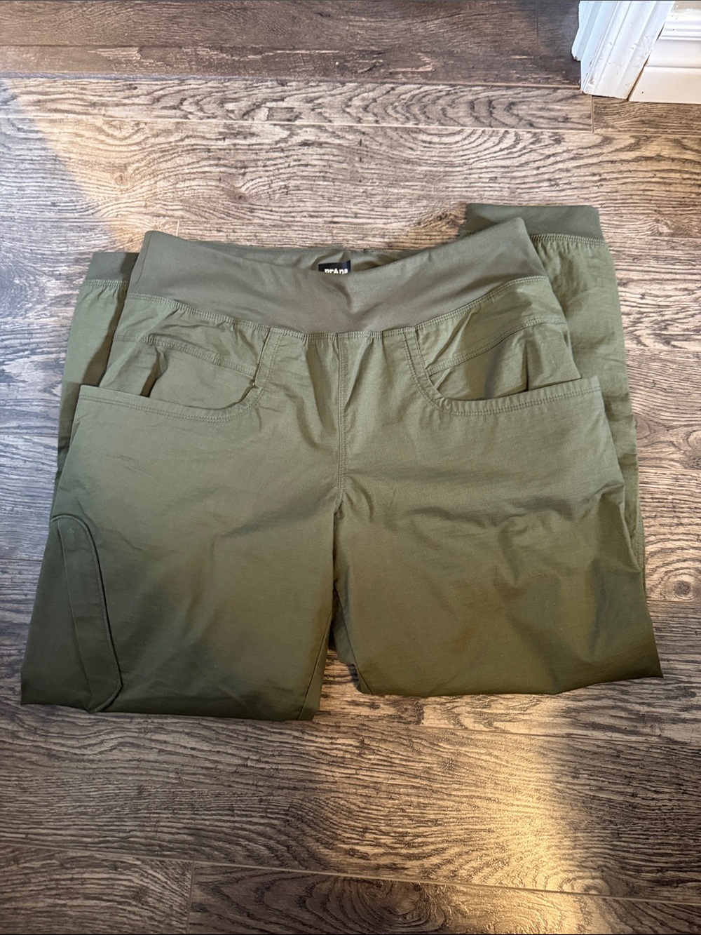NEW Prana Olive Green Women's Cargo Jogger Pants - Picture 3 of 5
